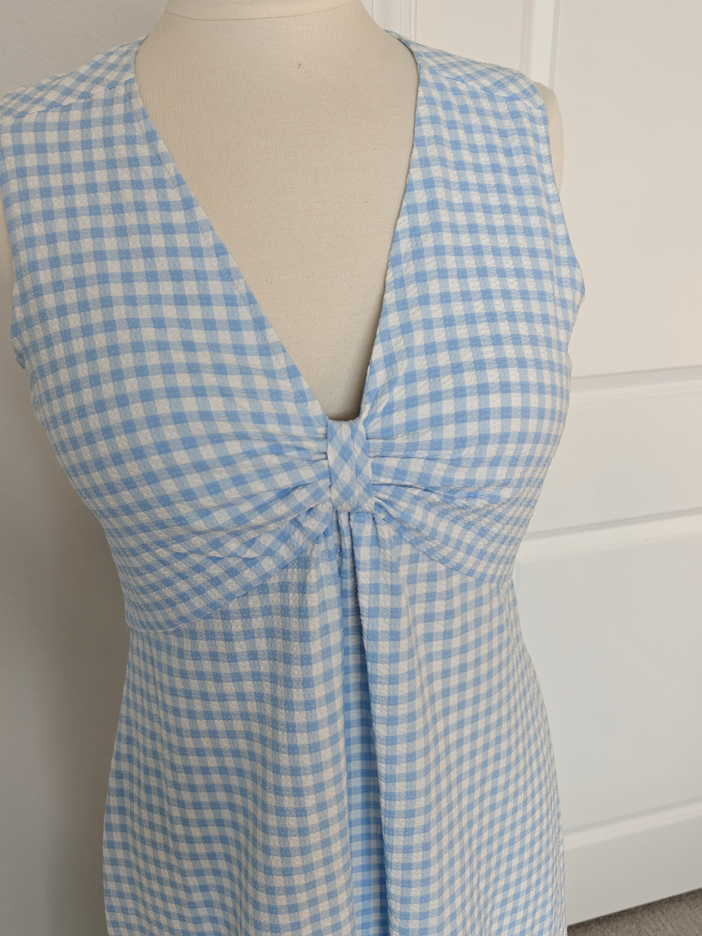 Calvin Klein Light Blue Gingham V-Neck Midi Dress Sz 8 - Picture 4 of 9